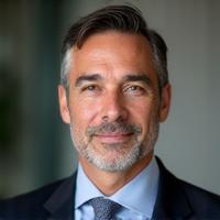 Retrato de Javier Román, psicólogo y coach de gestión del estrés